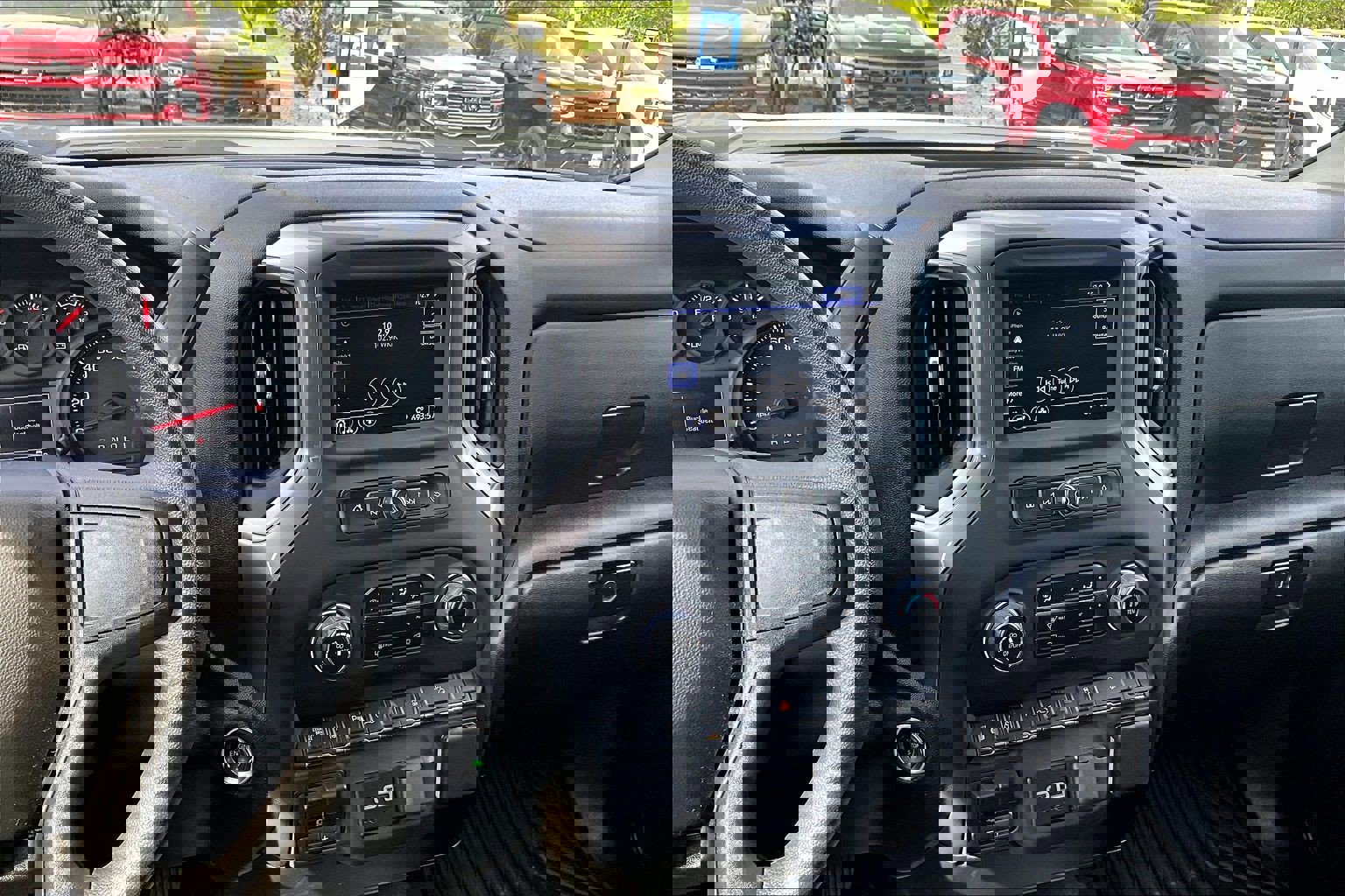 Used 2025 Chevrolet Silverado 2500 Custom w/ Custom Value Package image 6