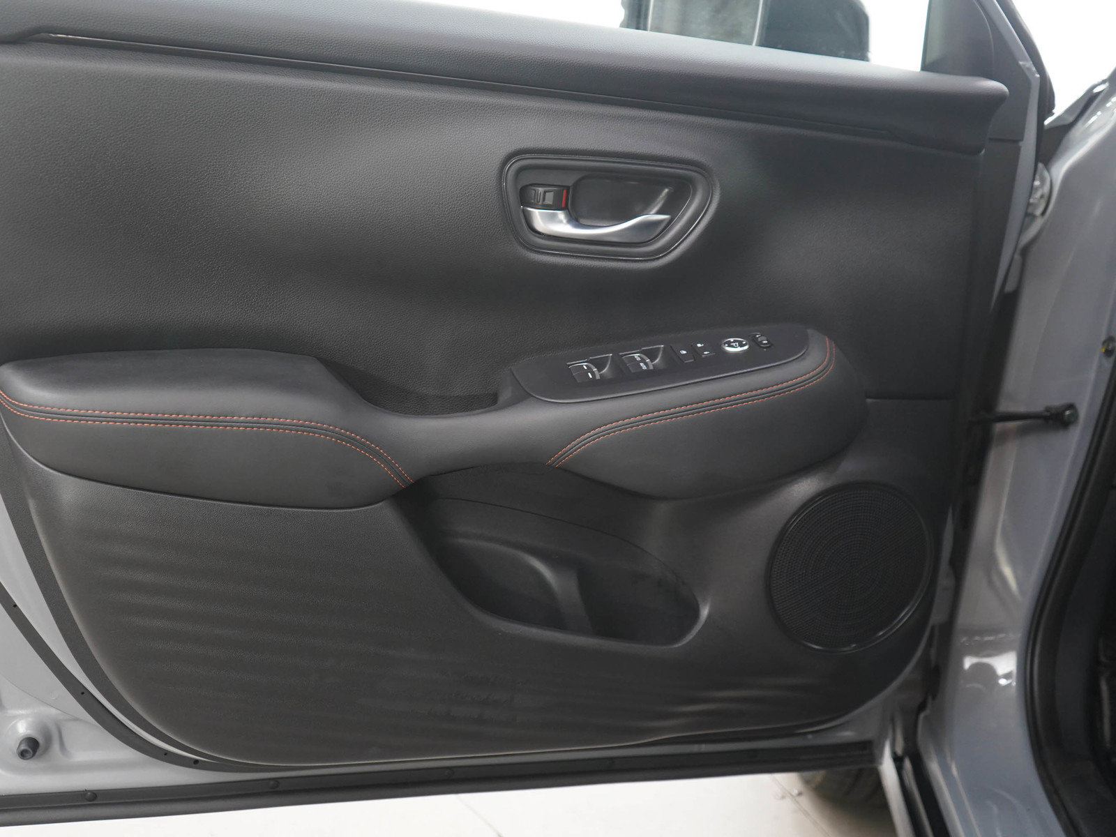 Used 2024 Honda HR-V Sport image 18