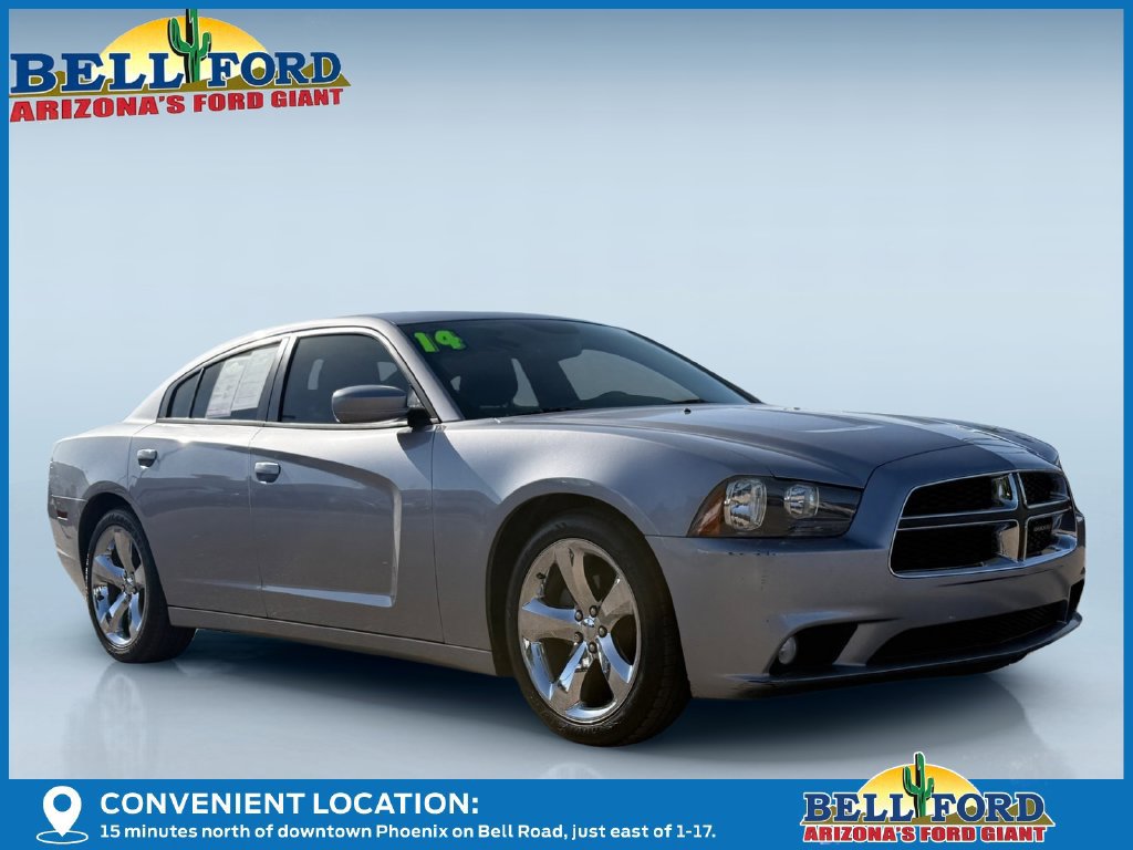Used 2014 Dodge Charger SXT RWD image 4