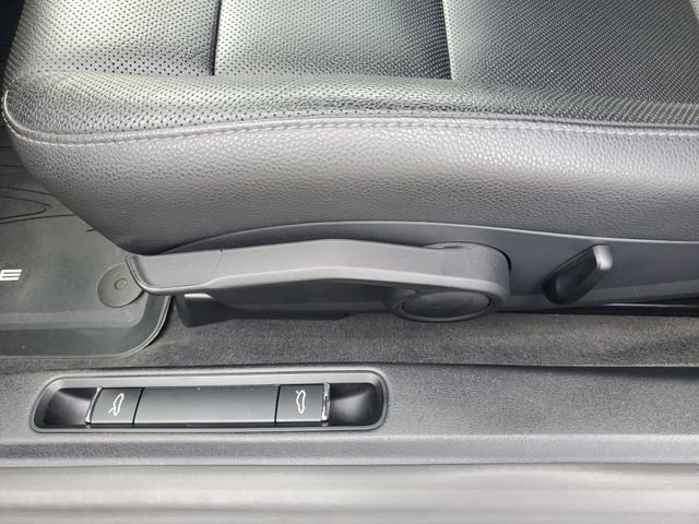 Used 2019 Porsche 718 Boxster image 16