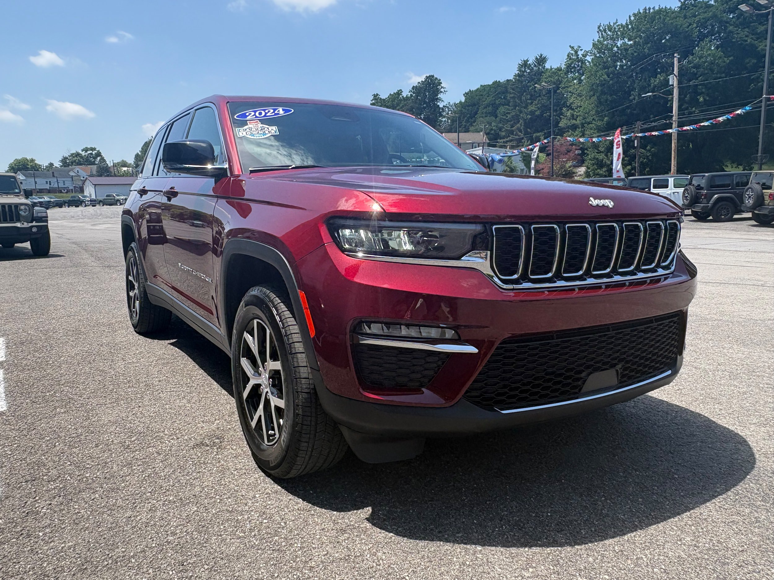 Certified 2024 Jeep Grand Cherokee Limited AWD/4WD image 5