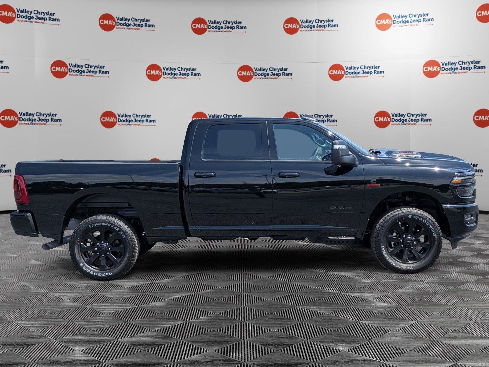 New 2026 RAM 2500 Laramie w/ Night Edition AWD/4WD image 4