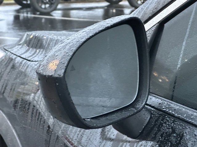 Used 2023 Nissan Rogue S image 11