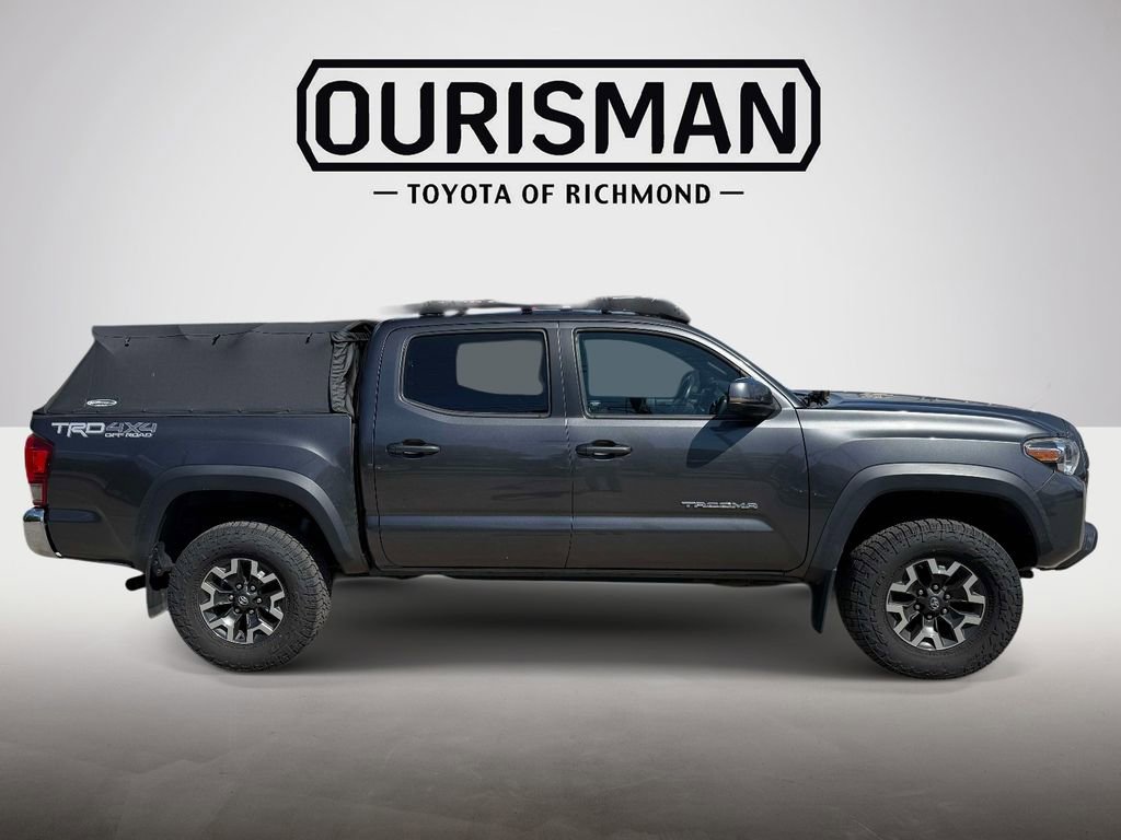 Used 2017 Toyota Tacoma TRD Off-Road w/ Tow Package (A/T) AWD/4WD image 2