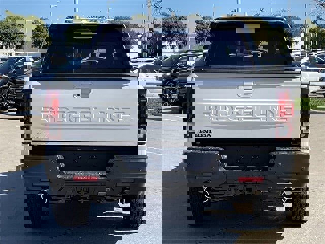 New 2026 Honda Ridgeline Black Edition image 5
