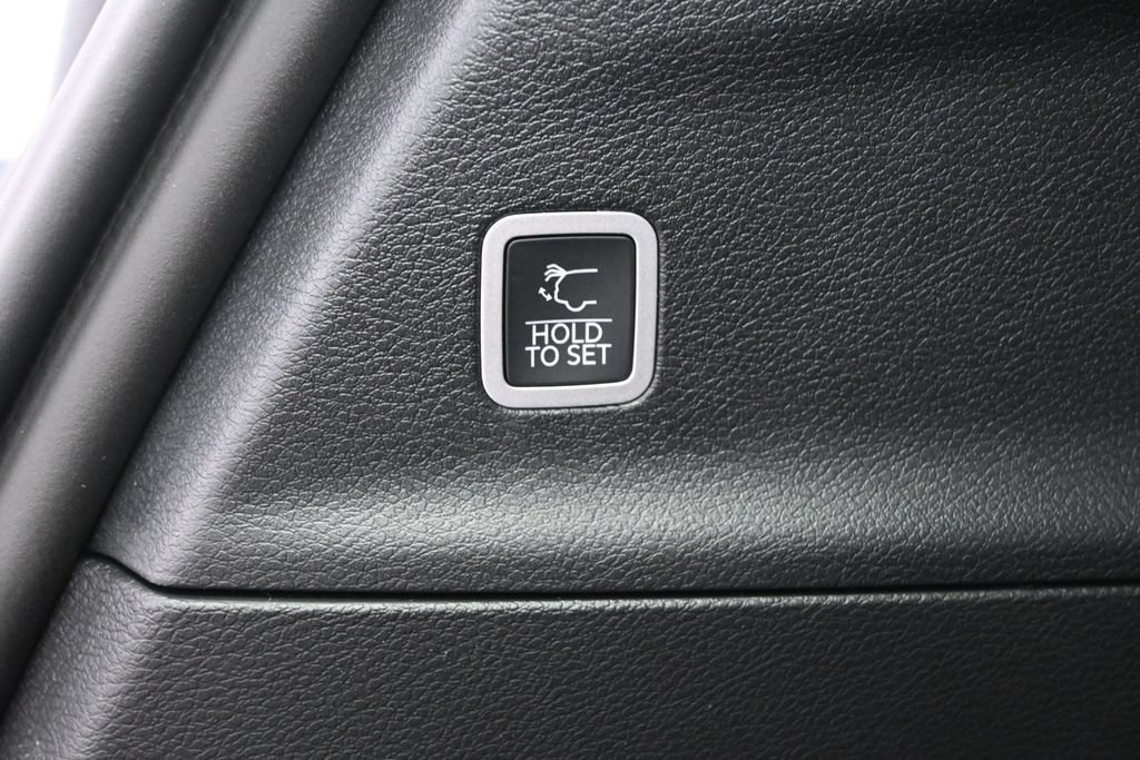 New 2027 Chrysler Pacifica Select FWD image 28