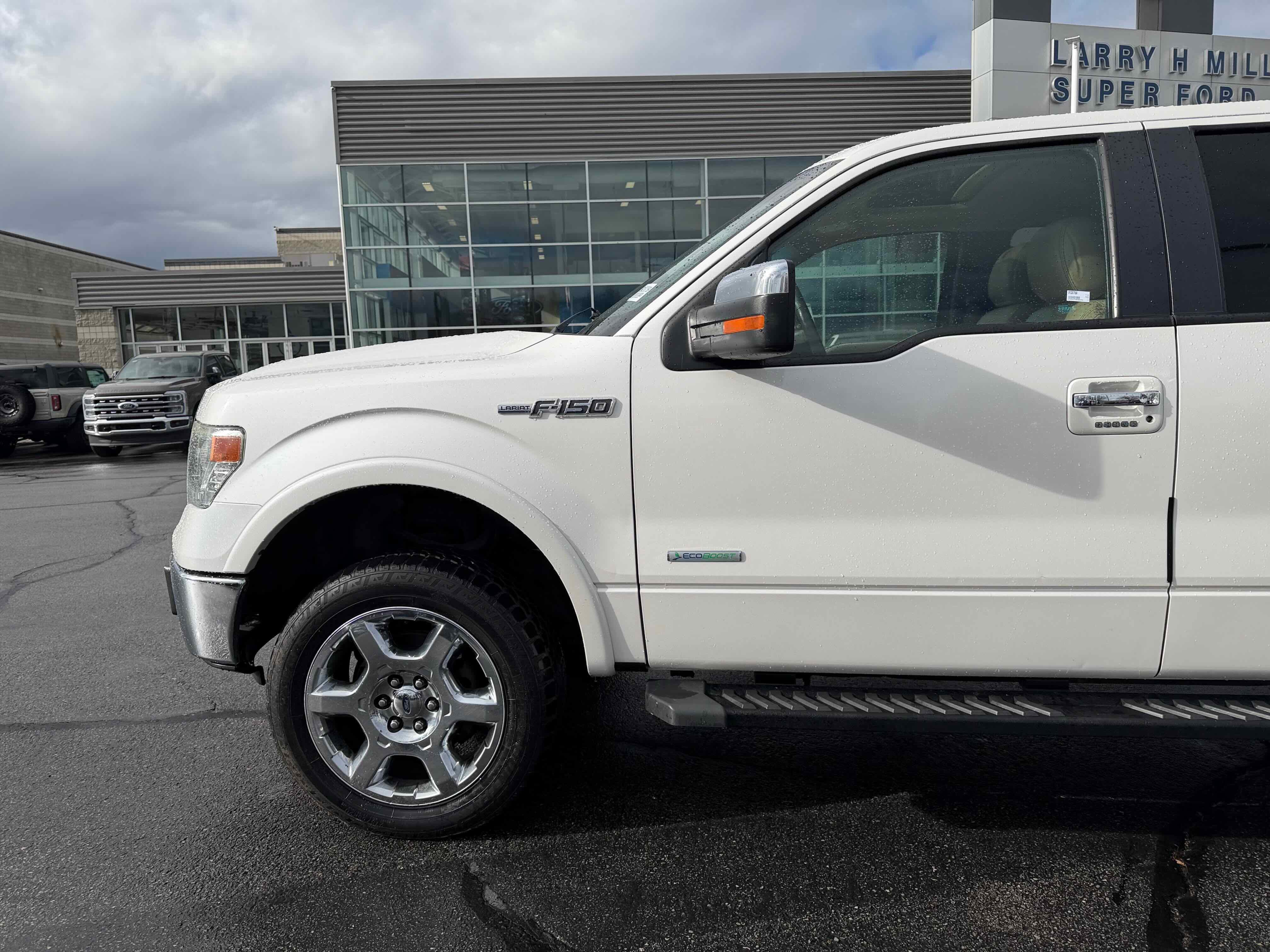 Used 2013 Ford F150 Lariat w/ Luxury Equipment Group image 2
