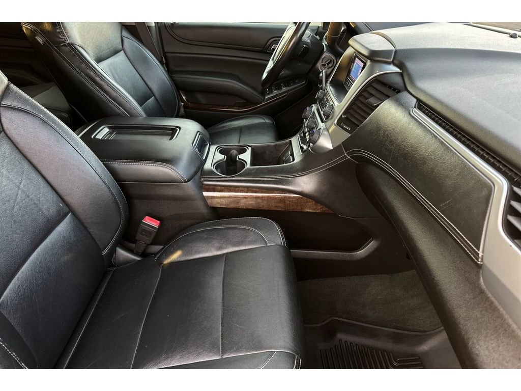 Used 2015 Chevrolet Suburban LS image 17
