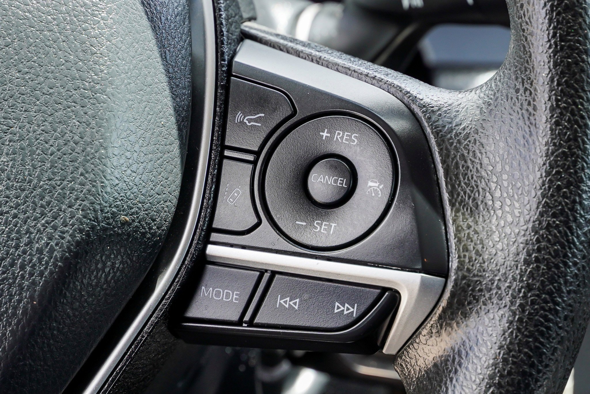 Certified 2022 Toyota Camry LE AWD/4WD image 32