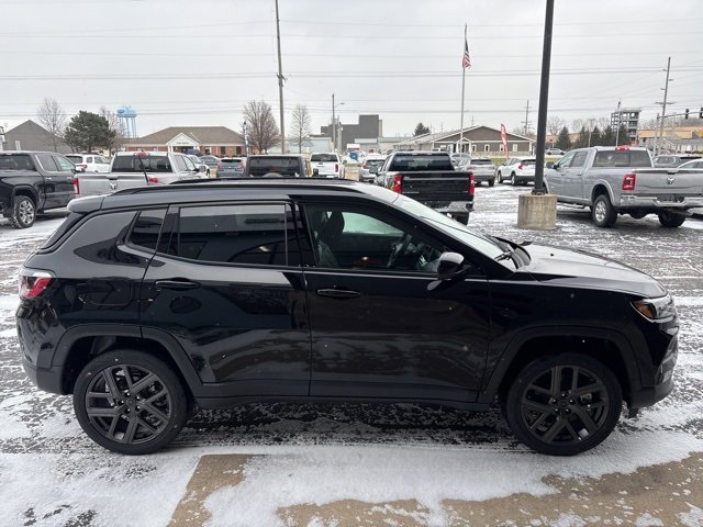 New 2026 Jeep Compass Latitude image 6