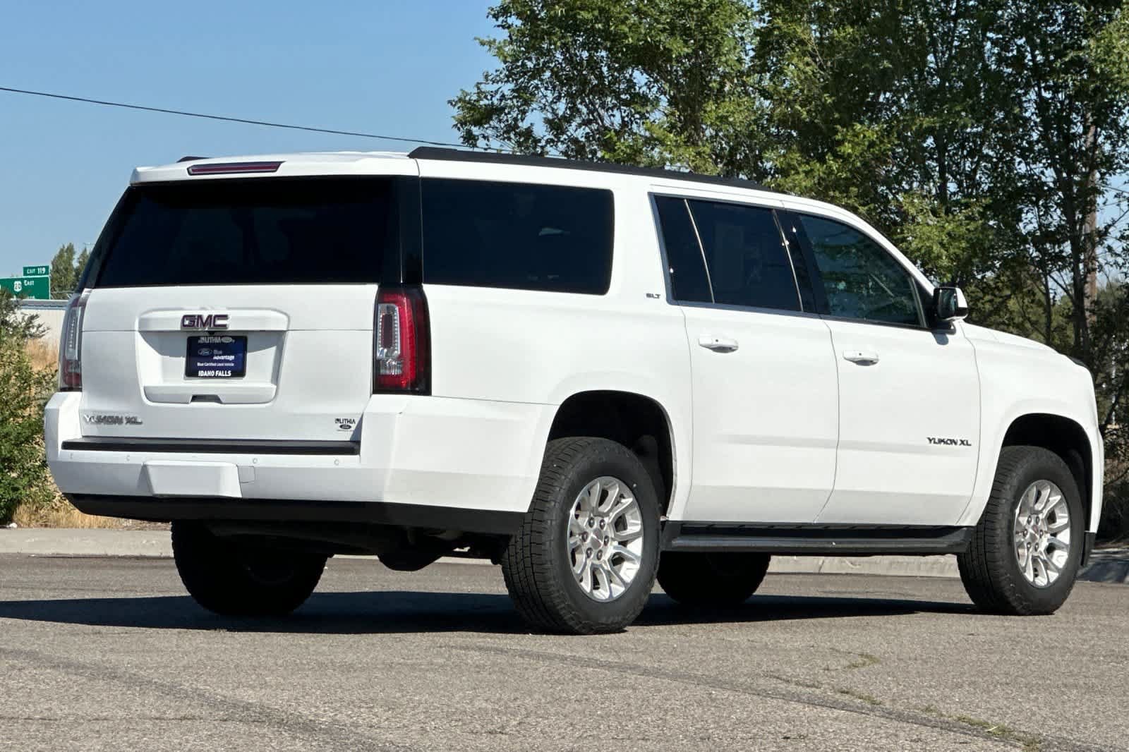 Used 2018 GMC Yukon XL SLT AWD/4WD image 2