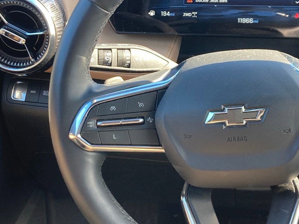 Used 2025 Chevrolet Equinox ACTIV w/ Safety and Technology Package image 14