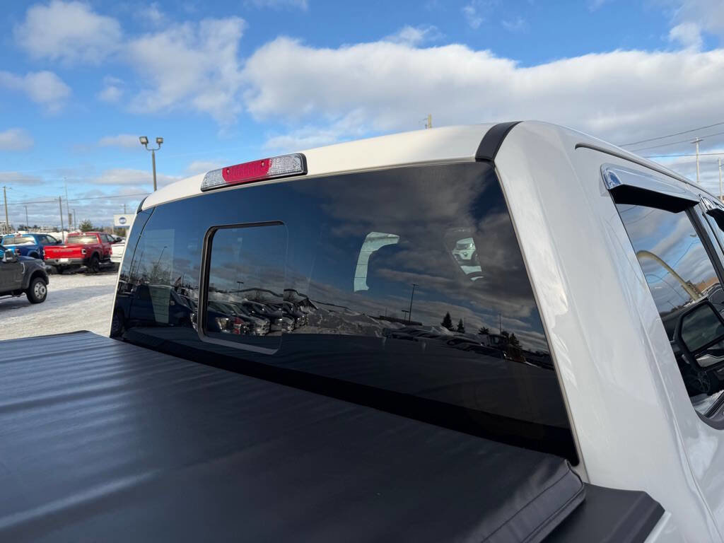 Used 2017 Ford F150 Platinum w/ Equipment Group 701A Luxury AWD/4WD image 53