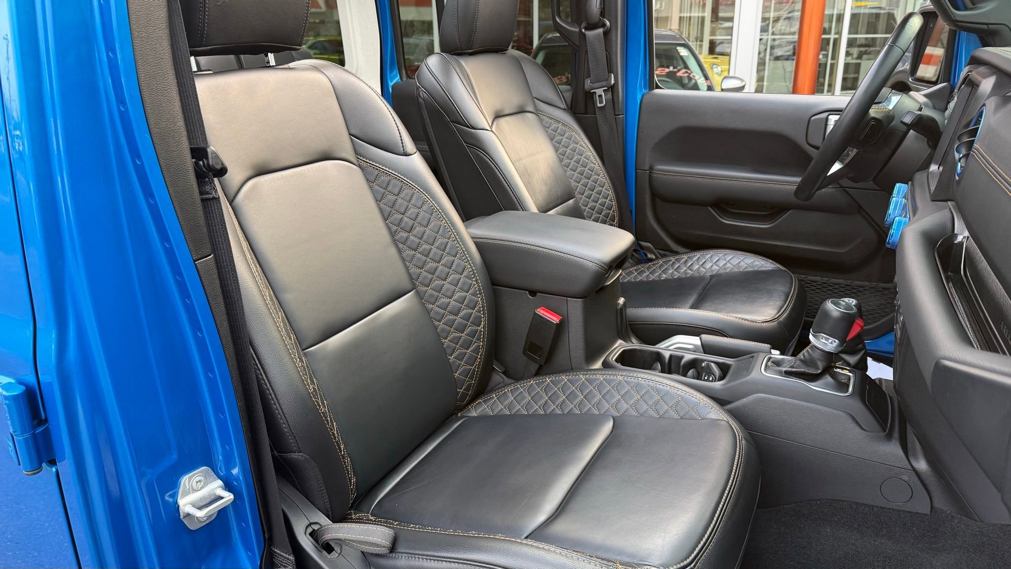 Used 2022 Jeep Wrangler Unlimited Sahara image 17