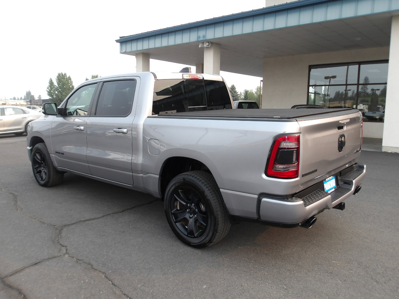 Used 2021 RAM 1500 Big Horn image 3