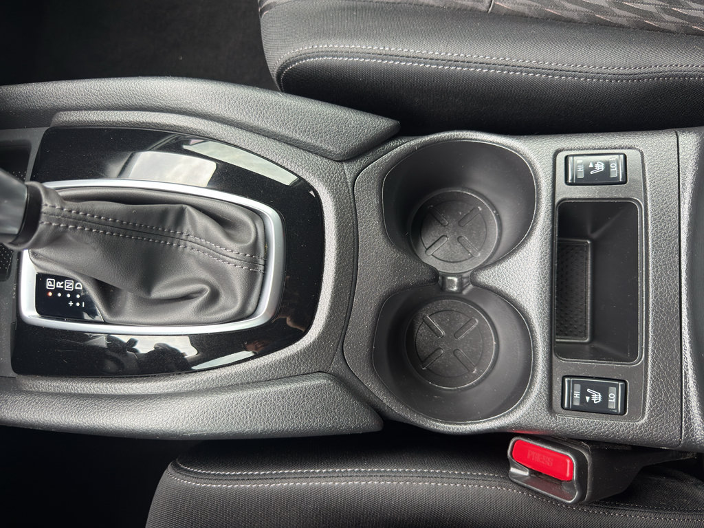 Used 2019 Nissan Rogue SV w/ Premium Package FWD image 22
