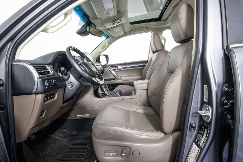 Used 2023 Lexus GX 460 Luxury image 9