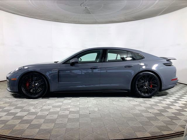 New 2026 Porsche Panamera GTS image 2