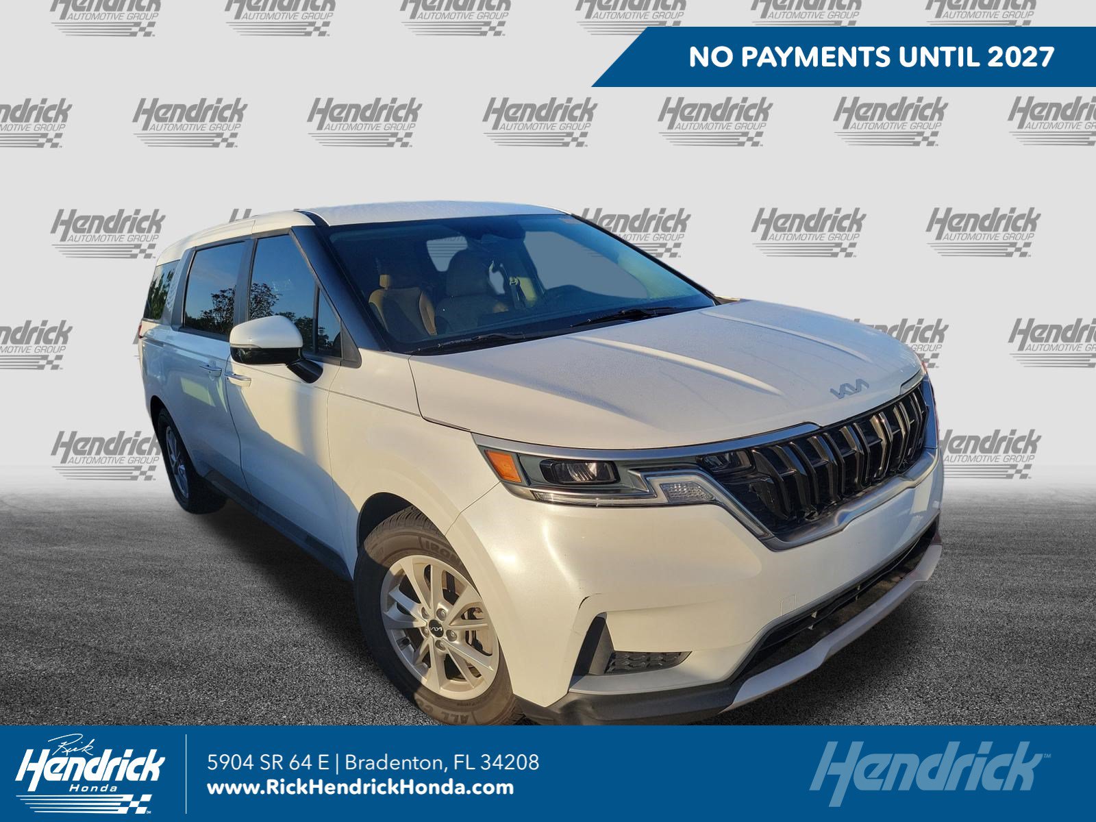 Used 2023 Kia Carnival LX