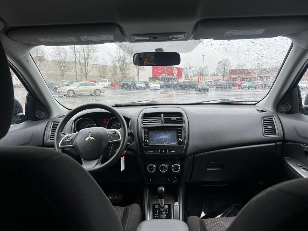 Used 2018 Mitsubishi Outlander Sport ES image 11