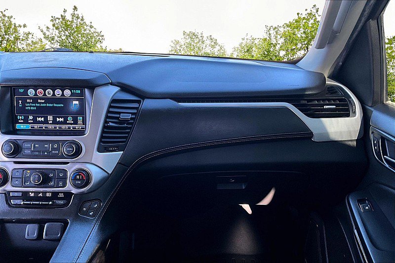 Used 2018 GMC Yukon SLT w/ Open Road Package AWD/4WD image 24