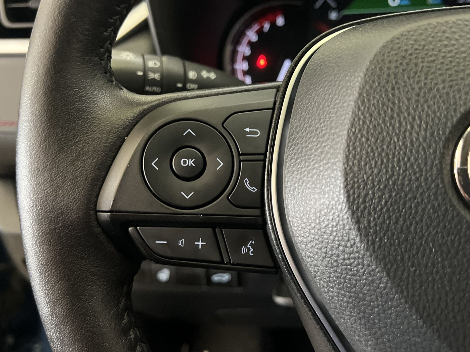 Used 2023 Toyota RAV4 TRD Off-Road w/ TRD Off-Road Weather Package AWD/4WD image 35