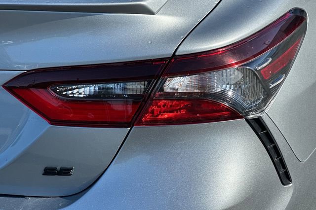 Used 2024 Toyota Camry SE w/ Blackout Package (TMS) image 28