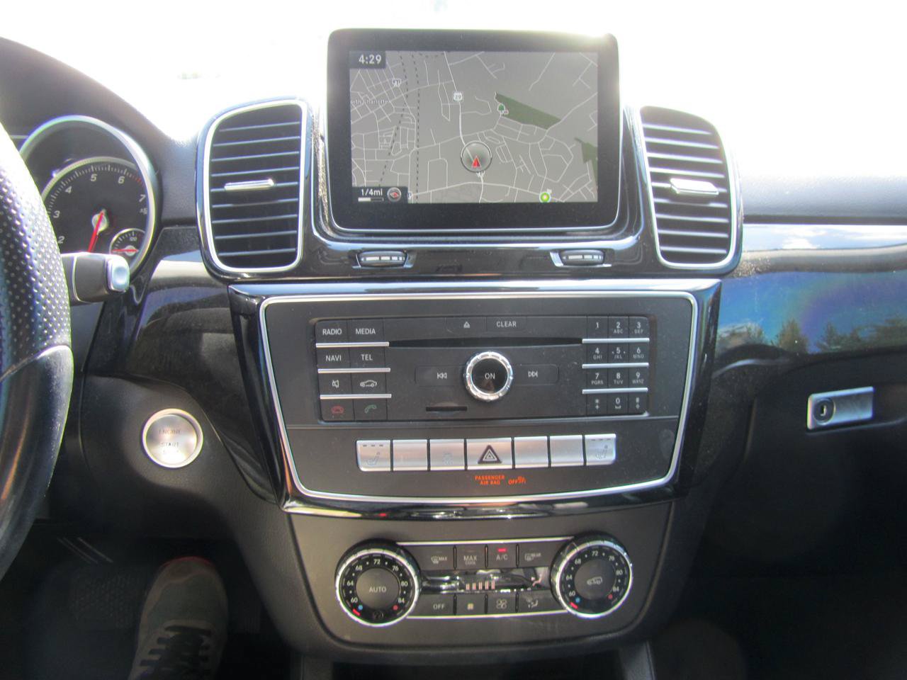 Used 2016 Mercedes-Benz GLE 350 w/ Premium Package image 15