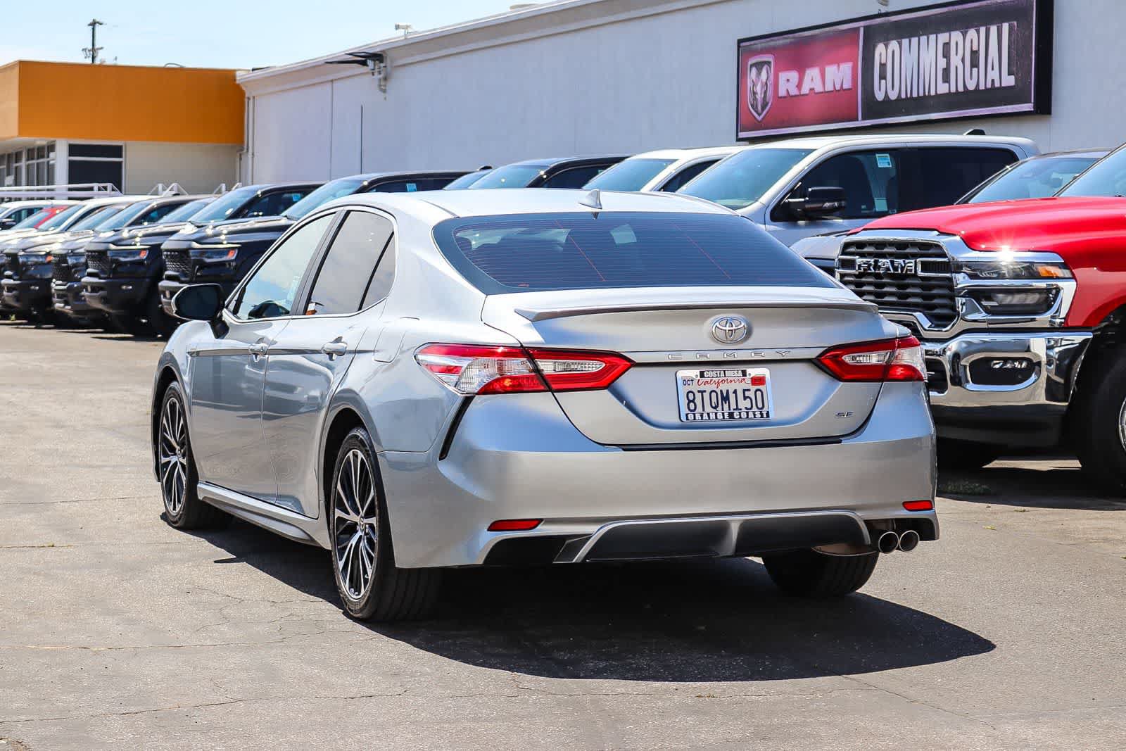 Used 2020 Toyota Camry SE FWD image 6