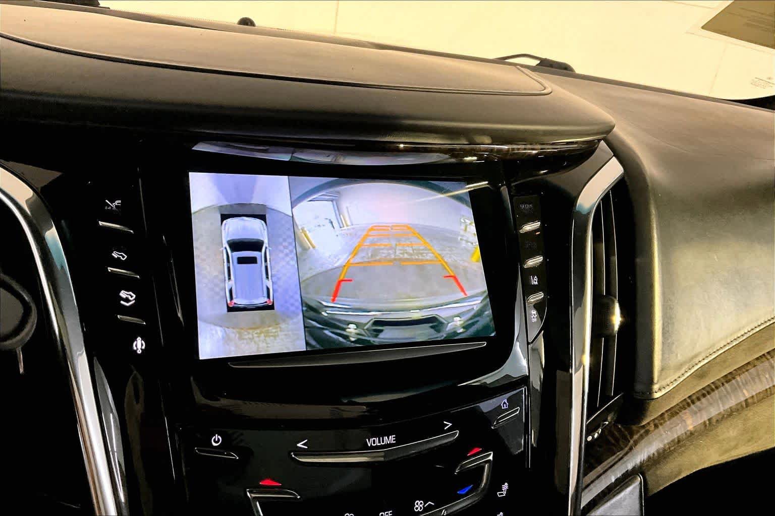 Used 2015 Cadillac Escalade Platinum AWD/4WD image 28