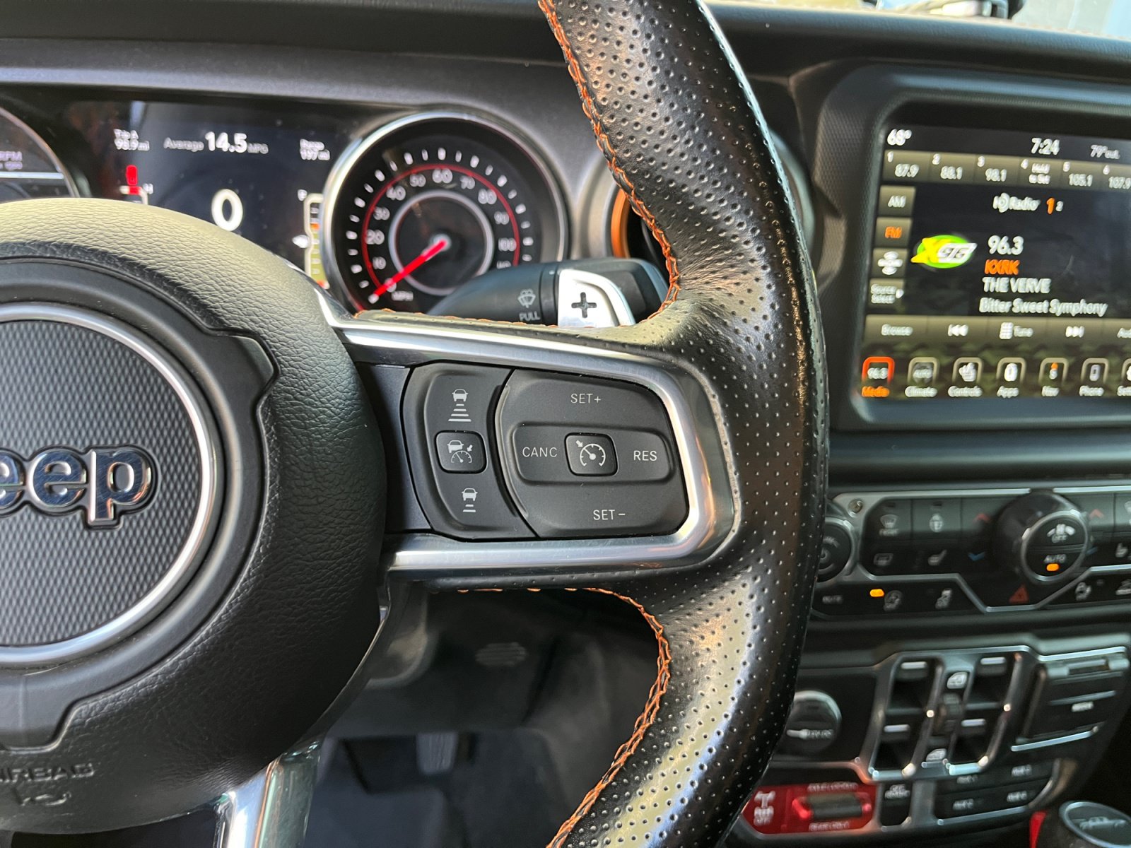 Used 2020 Jeep Gladiator Mojave AWD/4WD image 18