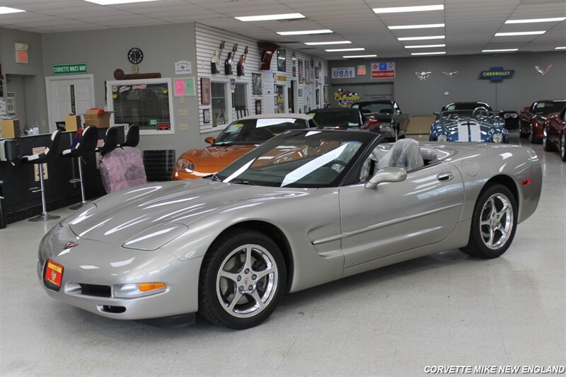 Used 2000 Chevrolet Corvette Convertible w/ Performance Handling Pkg RWD image 21