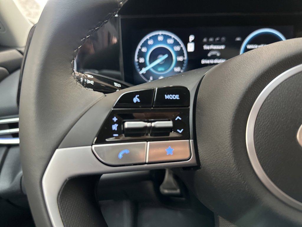 New 2026 Hyundai Elantra Limited image 17