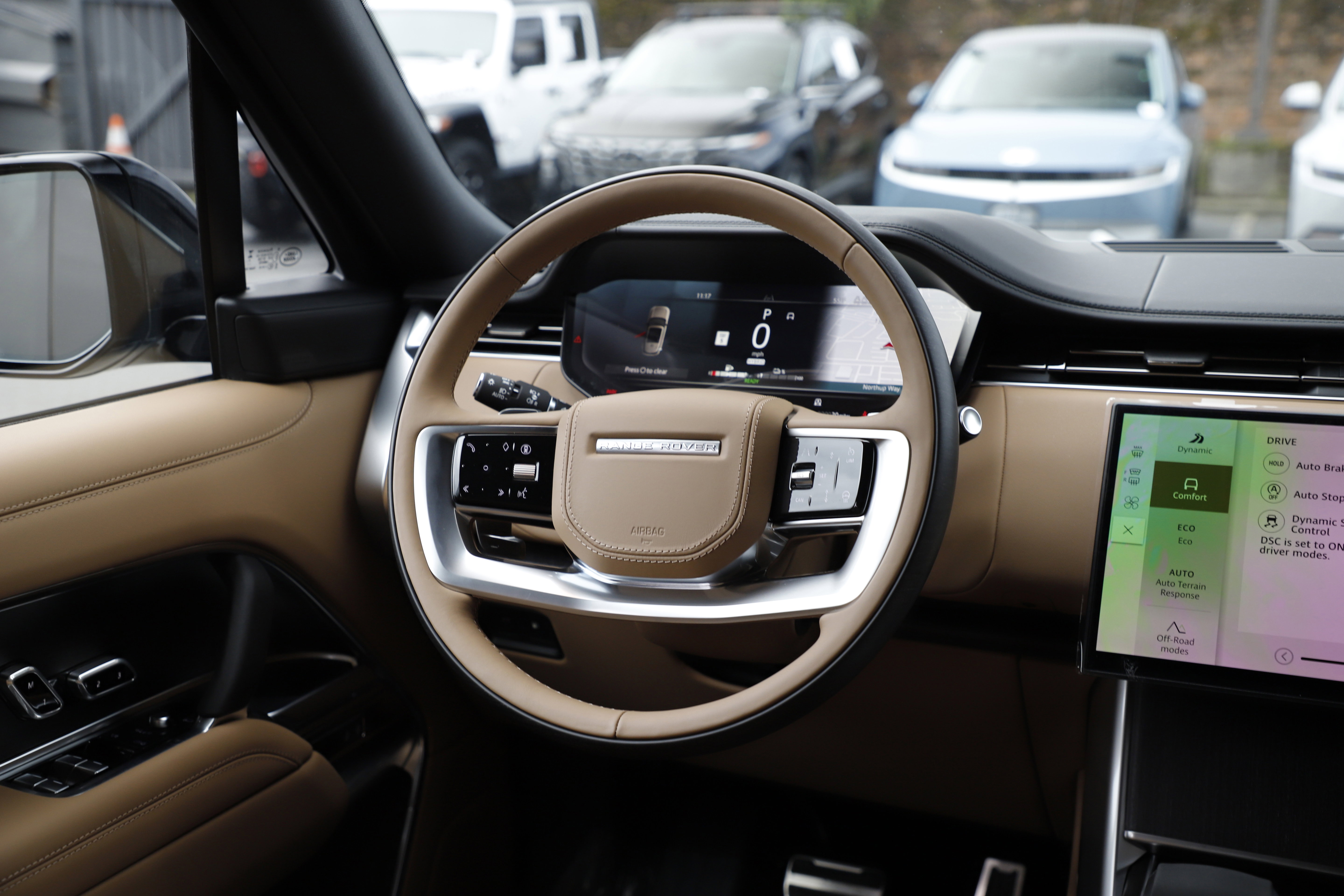 New 2026 Land Rover Range Rover SE image 17