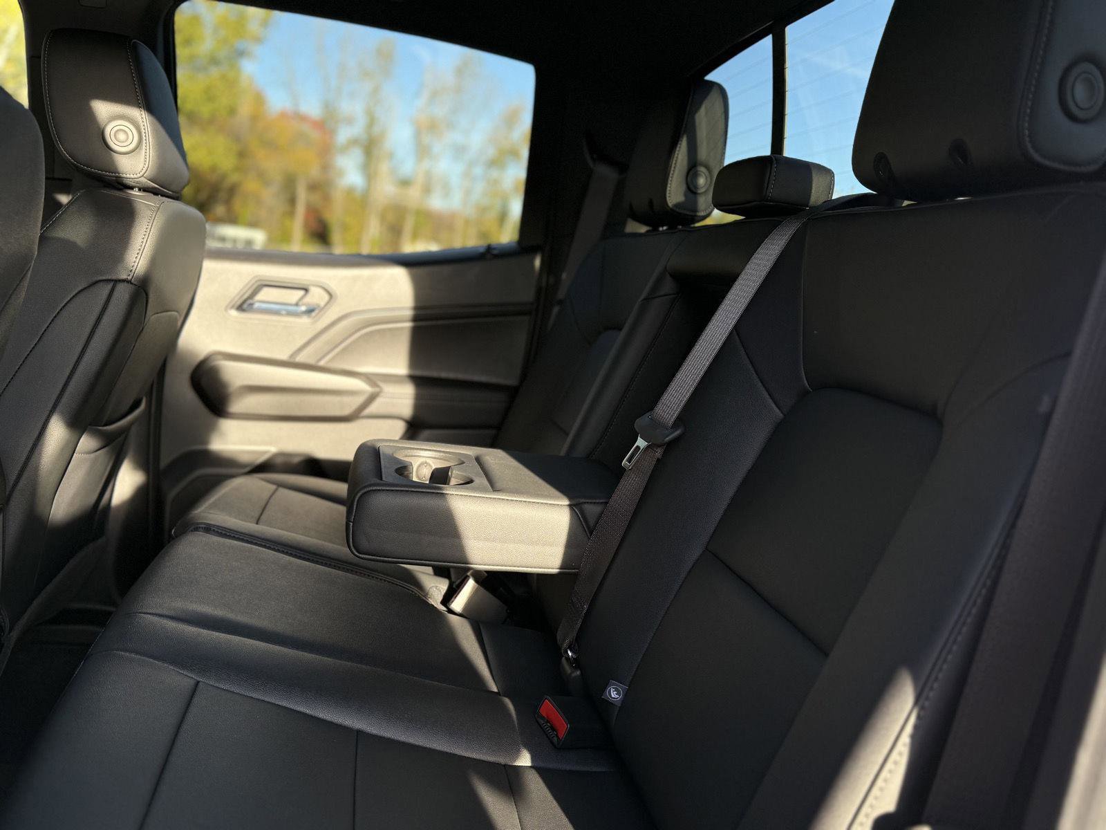 New 2026 GMC Canyon Elevation w/ Convenience Package image 14