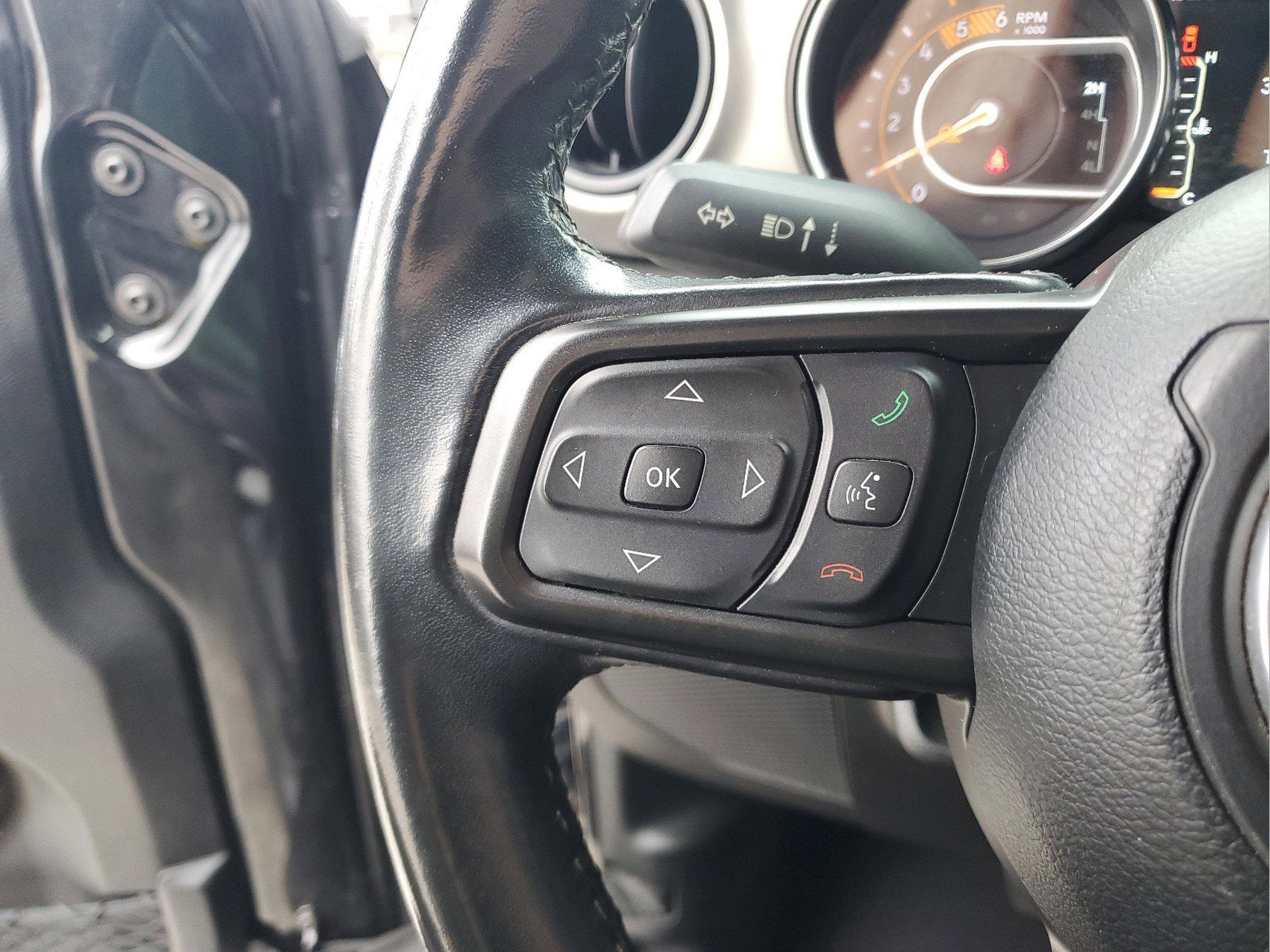 Used 2021 Jeep Gladiator Willys image 25