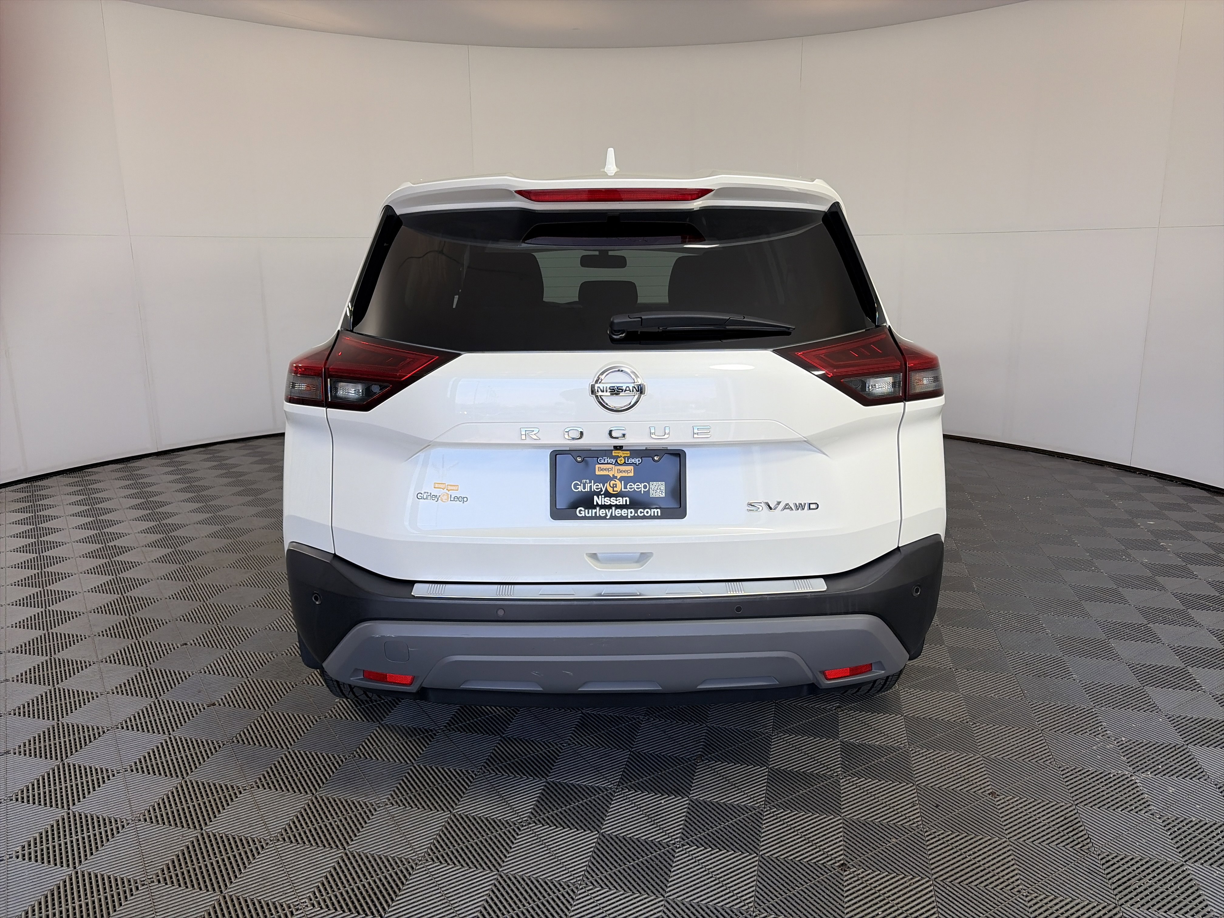 Used 2021 Nissan Rogue SV image 9
