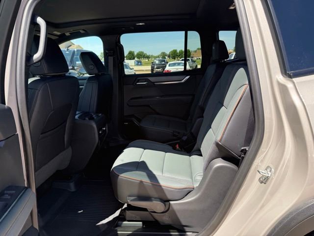 New 2026 GMC Acadia AT4 w/ Luxury Package AWD/4WD image 37