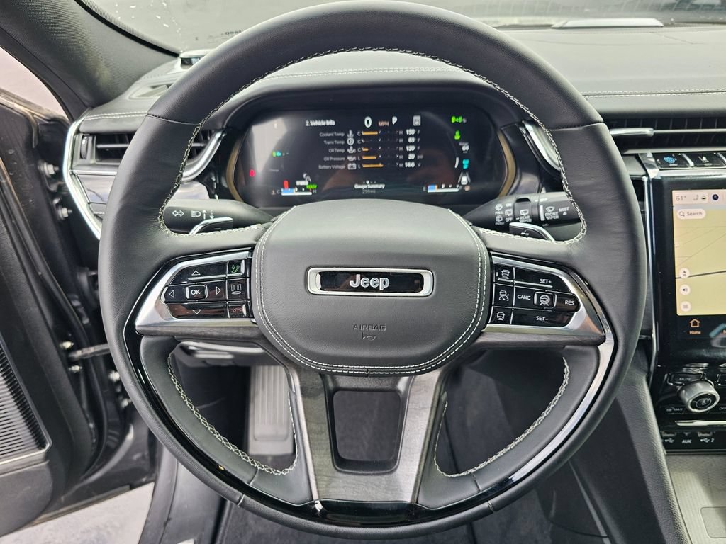 New 2023 Jeep Grand Cherokee Overland w/ Advanced Protech Group III AWD/4WD image 17