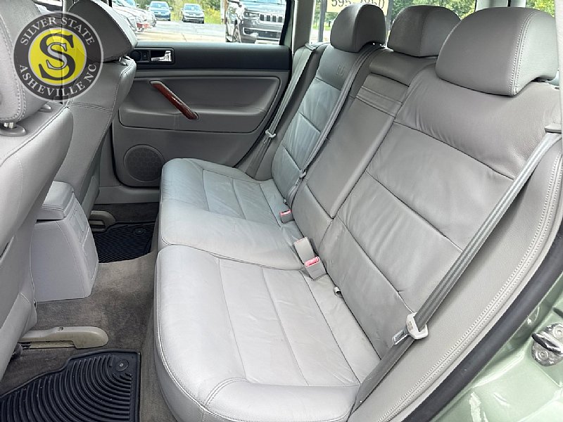 Used 2003 Volkswagen Passat GLX image 13