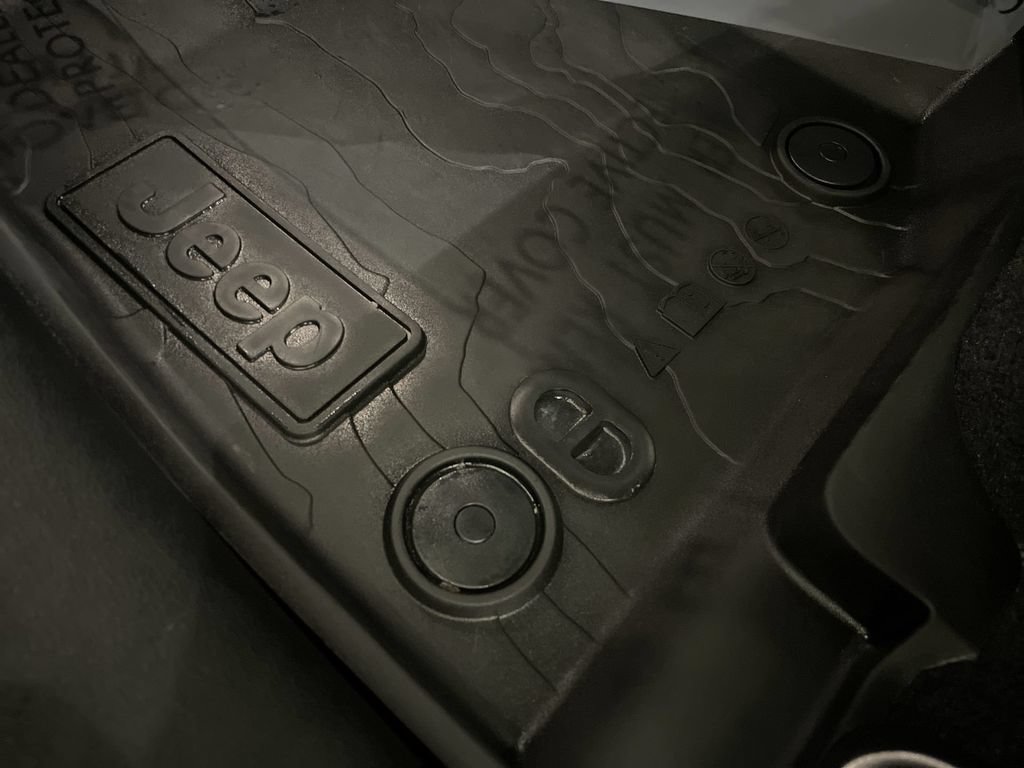 Used 2021 Jeep Wrangler Unlimited Sport AWD/4WD image 28