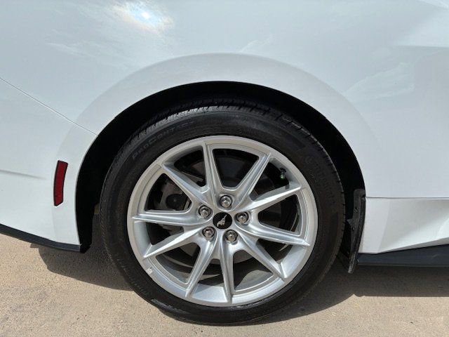 Used 2024 Ford Mustang GT Premium image 9