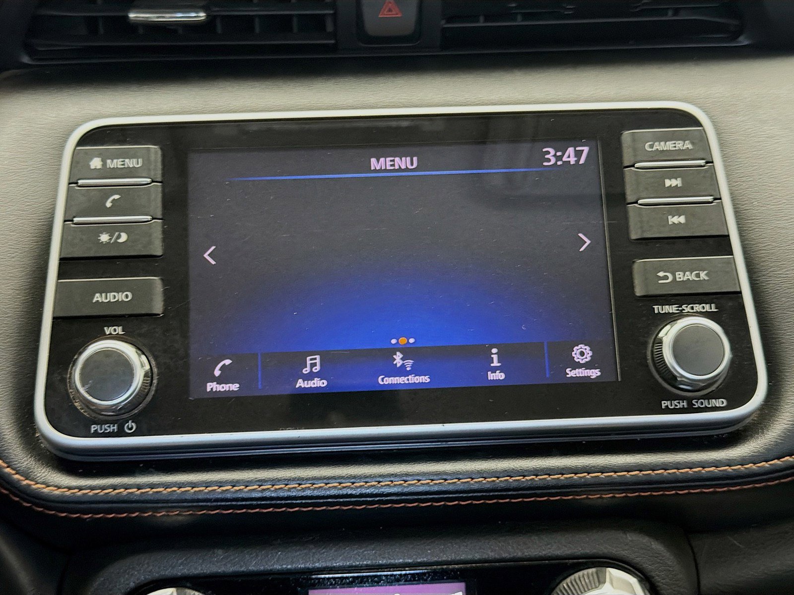 Used 2019 Nissan Kicks SR FWD image 9
