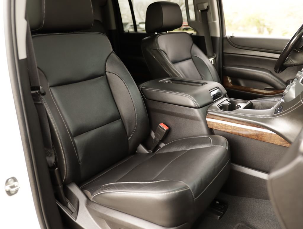 Used 2019 Chevrolet Suburban LT AWD/4WD image 40