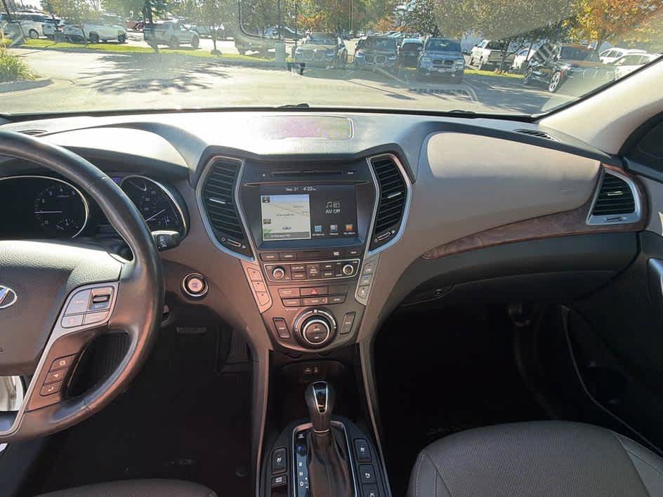 Used 2017 Hyundai Santa Fe AWD w/ SE Ultimate Tech Package 03 image 22