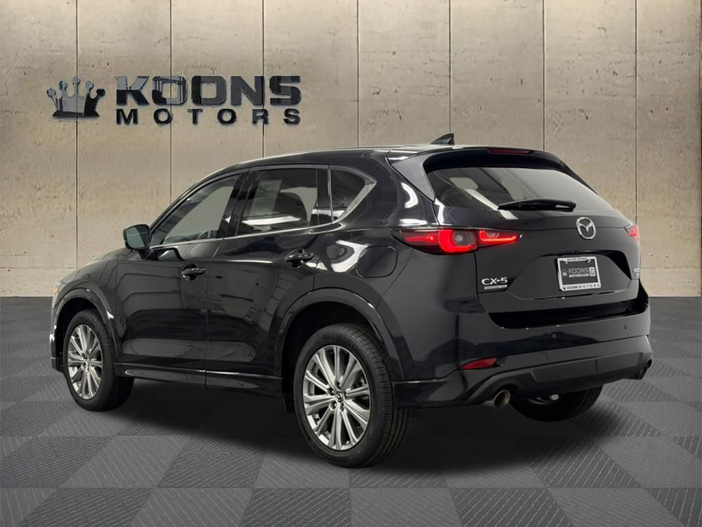 Used 2023 MAZDA CX-5 Signature AWD/4WD image 6