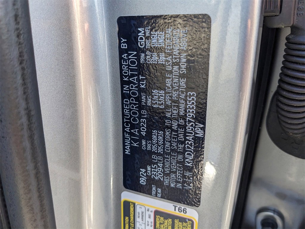 Certified 2025 Kia Soul LX image 36