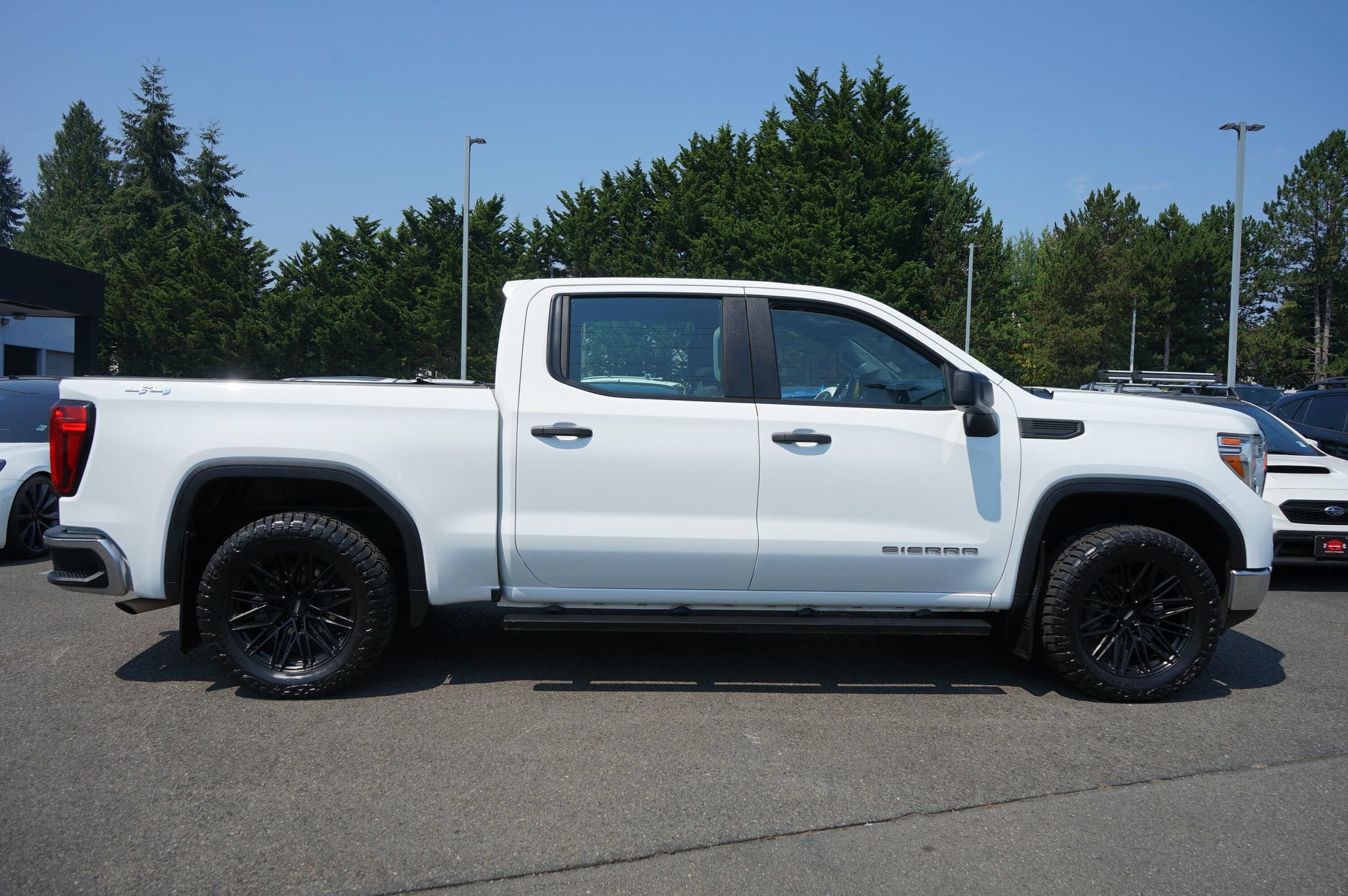 Used 2022 GMC Sierra 1500 Pro w/ Fleet Convenience Package AWD/4WD image 6