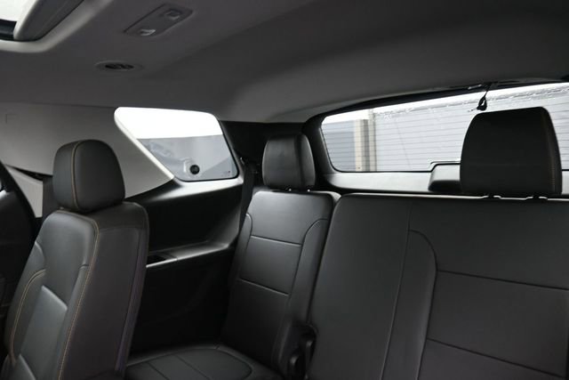 Used 2021 Chevrolet Traverse Premier w/ LPO, Floor Liner Package AWD/4WD image 21