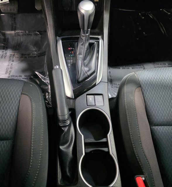 Used 2019 Toyota Corolla LE image 23